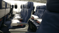 US CONGRESSMAN FAILS IN BID TO ESTABLISH MINIMUM SEAT SIZE