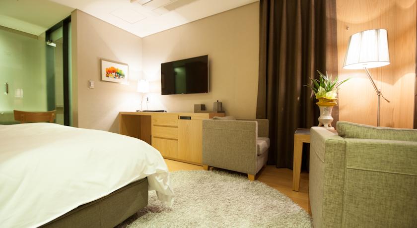 Cheap hotel deals in a Twin Room at the 3* Rian Hotel in Seoul, South Korea | Secret Flying