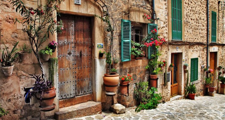 Flight deals from New York to Spain or Italy | Secret Flying Flight deals from New York to Spain or Italy | Secret Flying