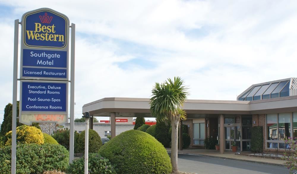 Cheap hotel deals in Mount Gambier, Australia | Secret Flying