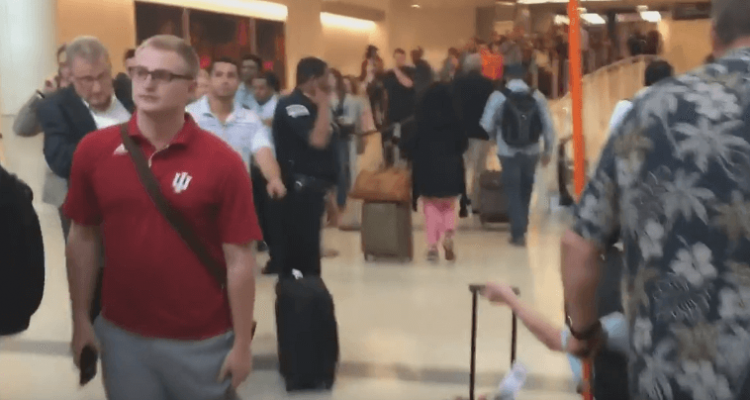 Video Of A Ridiculously Long Tsa Queue At Chicago Midway Airport Goes Viral | Secret Flying Video Of A Ridiculously Long Tsa Queue At Chicago Midway Airport Goes Viral | Secret Flying