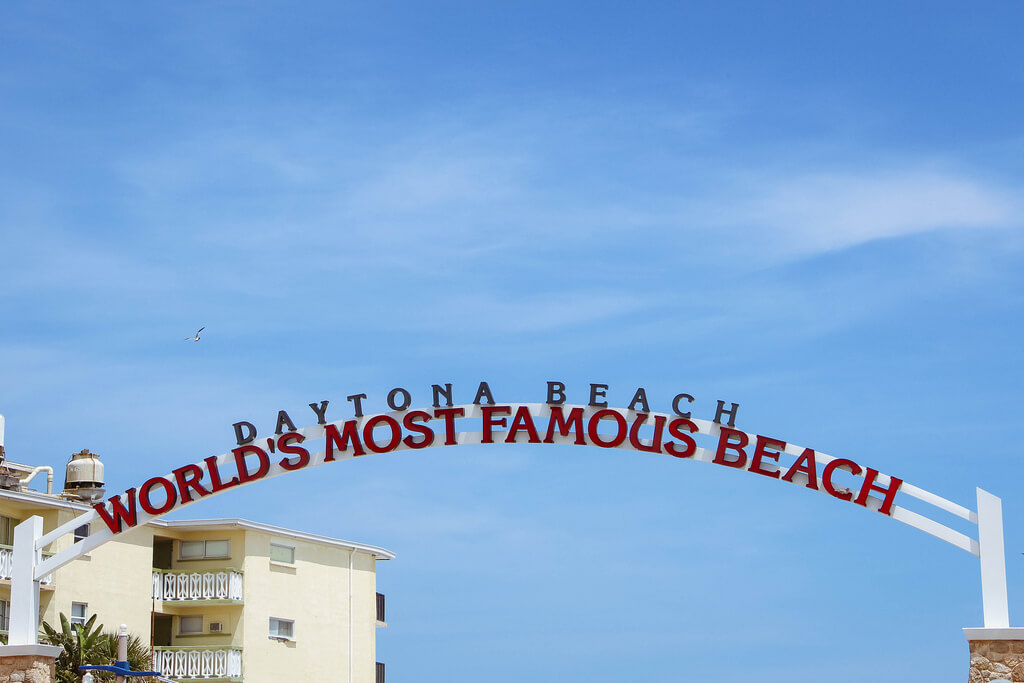 MEGA POST: Many UK cities to Florida from only £291 roundtrip
