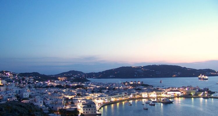 Flight deals from Bari, Italy to the Greek island of Mykonos | Secret Flying