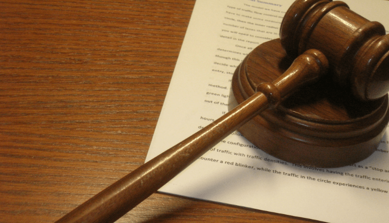 Seattle judge blocks Trump’s immigration ban nationwide