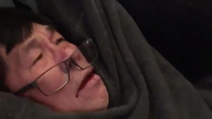 Officer who was fired after dragging David Dao off plane sues United Airlines | Secret Flying