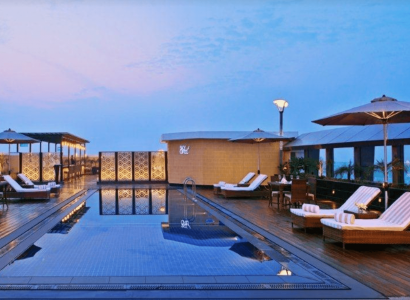 Cheap hotel deals in a deluxe double room at the 5* Crystal Sarovar Premiere in Agra, India | Secret Flying