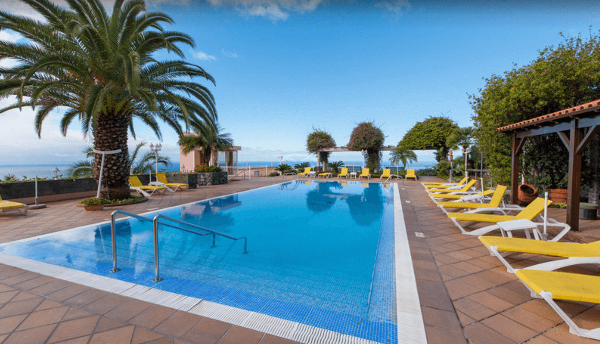 SUMMER, XMAS & NEW YEAR: 4* Ocean Gardens Hotel on the Portuguese island of Madeira for only €52 per night