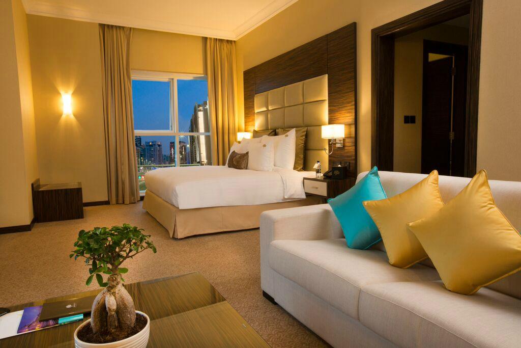 5* Jannah Burj Al Sarab in Dubai, UAE for only $45 USD per night