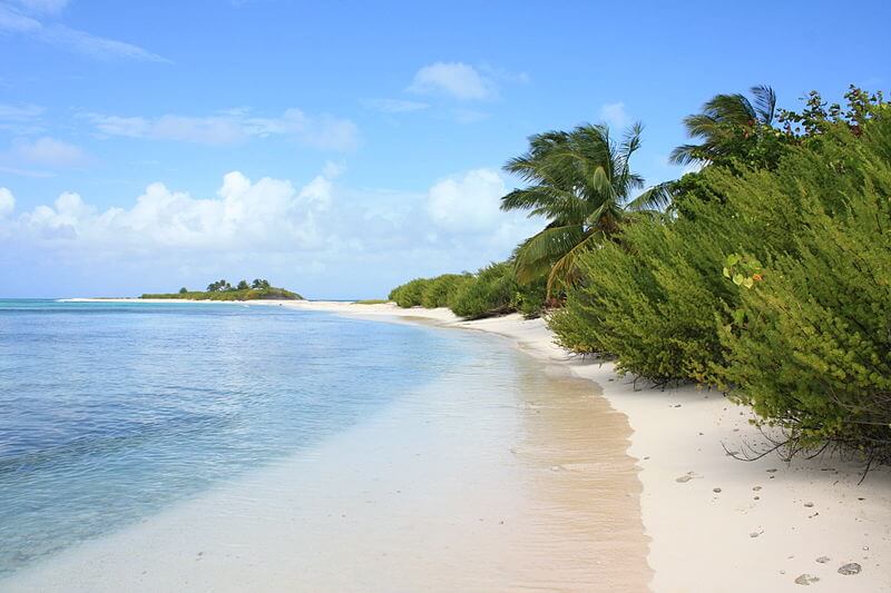 Baltimore to San Andres Island, Colombia for only $385 roundtrip (Apr-May dates)