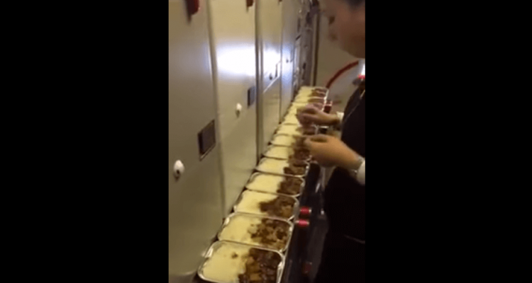VIDEO: Chinese flight attendant suspended after eating leftover flight meals | Secret Flying