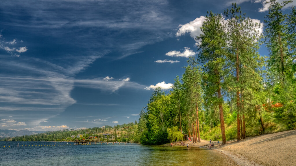 SUMMER: Edmonton, Canada to Kelowna or Vancouver (& vice versa) for only $98 CAD roundtrip