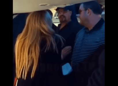 VIDEO: Man pushes an elderly lady and threatens other passengers whilst disembarking | Secret Flying