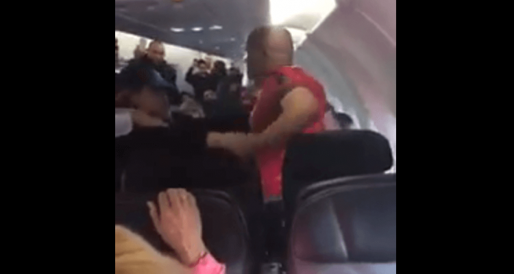 VIDEO: Drunk passenger becomes overly aggressive and violent on JetBlue flight | Secret Flying