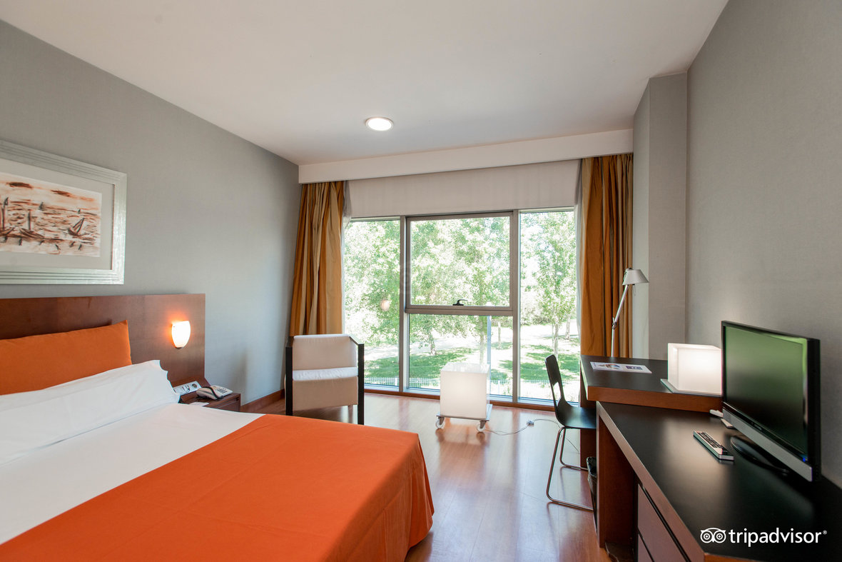 HOTEL MISPRICE – SUMMER: 4* Euro Hotel Gran Via Fira in Barcelona, Spain for only €9 per night