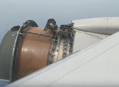 VIDEO: United Airlines engine disintegrates over Pacific Ocean | Secret Flying