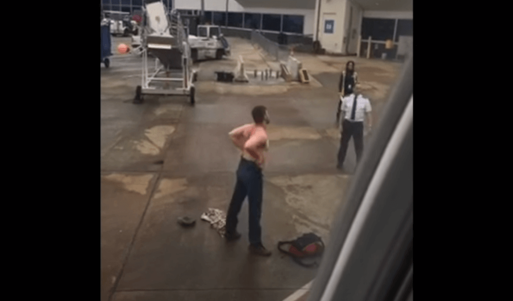VIDEO: Shirtless passenger tries to fight ground crew on tarmac at Charlotte airport