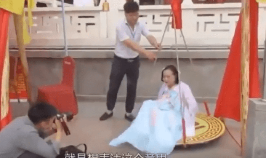 VIDEO: Chinese theme park grants free entry to heavier women