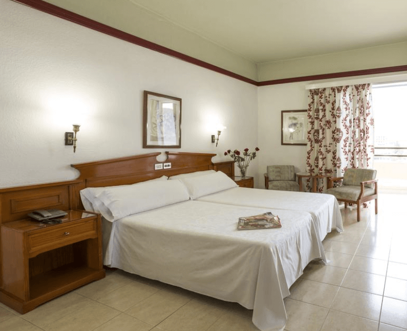 4* Elegance Dania Park in Tenerife, Spain for only €26 per night