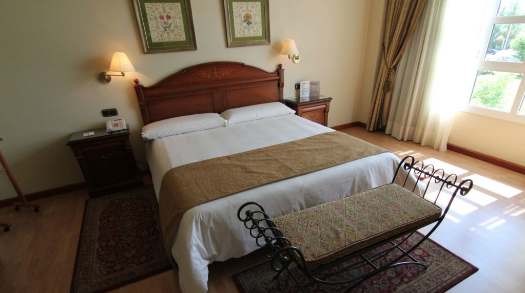 SUMMER: 4* Hotel Lasa Sport in Valladolid, Spain for only €27 per night