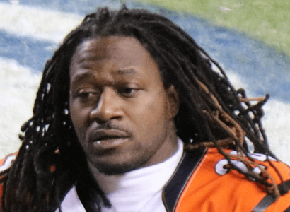 VIDEO: NFL’s ‘Pacman’ Jones attacked by employee at Atlanta airport | Secret Flying