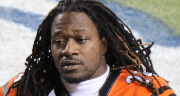 VIDEO: NFL’s ‘Pacman’ Jones attacked by employee at Atlanta airport | Secret Flying