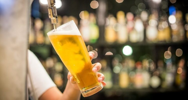 British government considering early morning alcohol ban in airports | Secret Flying
