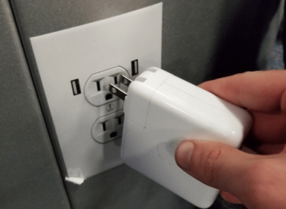 Fake power outlets are the latest prank to hit airports | Secret Flying