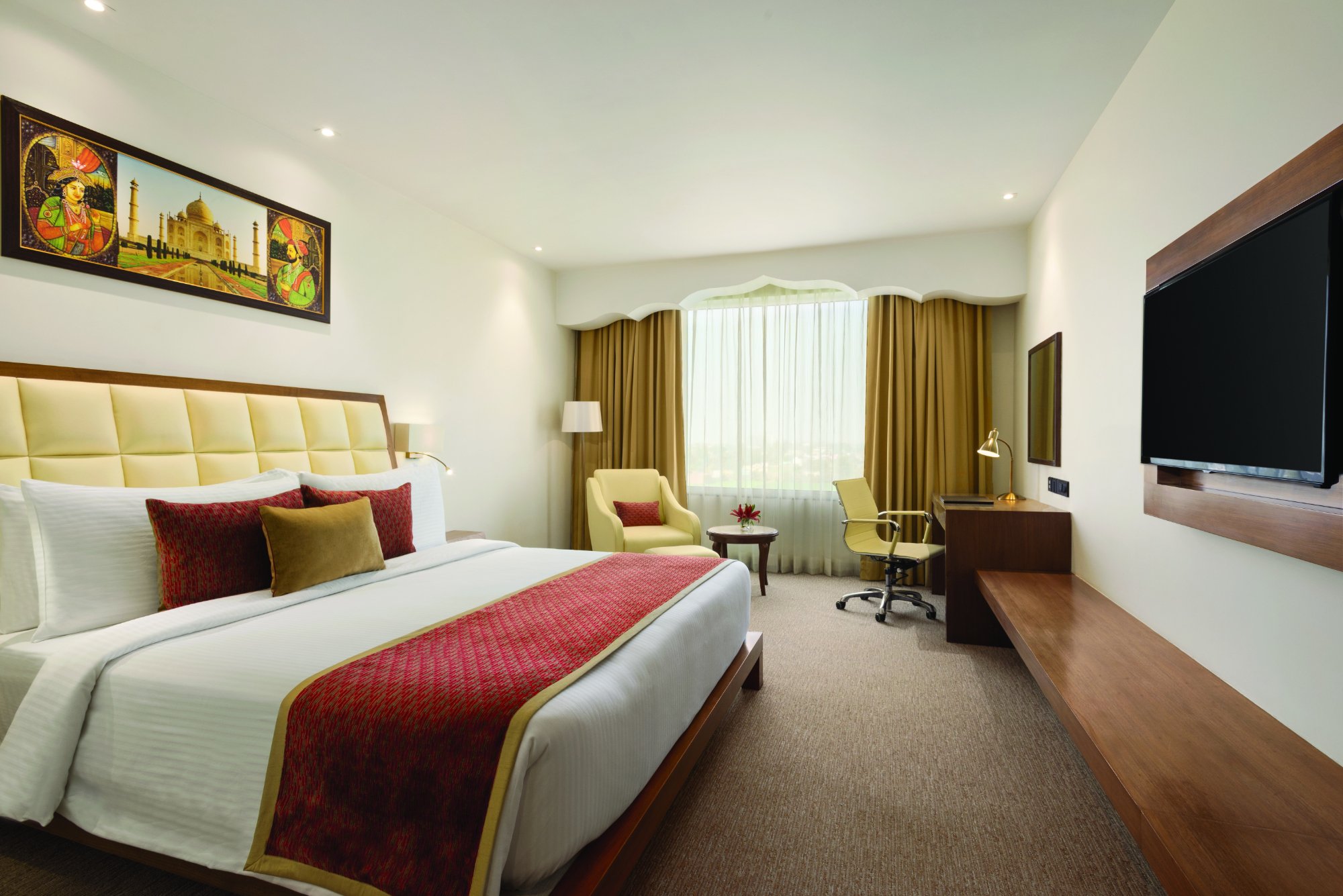 5* Ramada Plaza in Agra, India for only $28 USD per night
