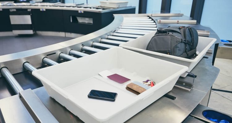 Airport security trays carry more germs than the toilets | Secret Flying Airport security trays carry more germs than the toilets | Secret Flying