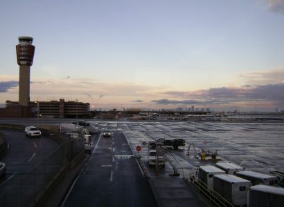 Man fined only $52 for causing Phoenix airport terminal shutdown | Secret Flying