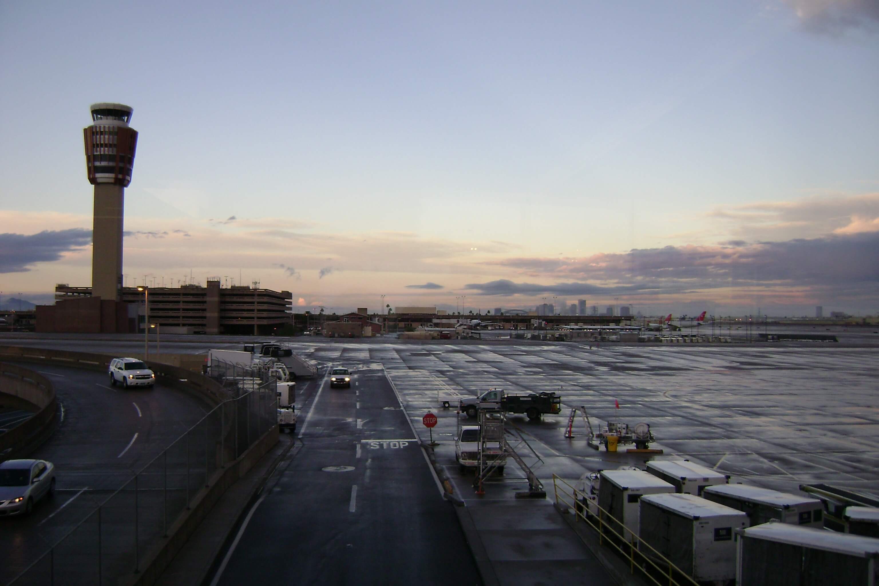 Man fined only $52 for causing Phoenix airport terminal shutdown
