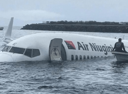 Air Niugini plane overshoots runway in Micronesia and lands in lagoon | Secret Flying