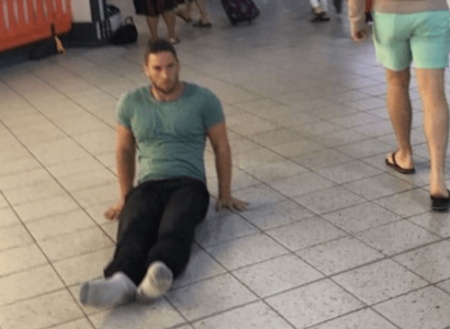 Man who dragged himself through Luton Airport after wheelchair failed to arrive is now suing | Secret Flying