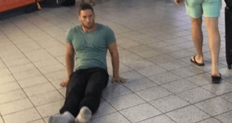 Man who dragged himself through Luton Airport after wheelchair failed to arrive is now suing | Secret Flying