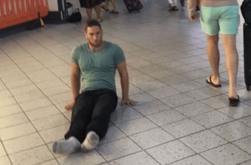 Man who dragged himself through Luton Airport after wheelchair failed to arrive is now suing