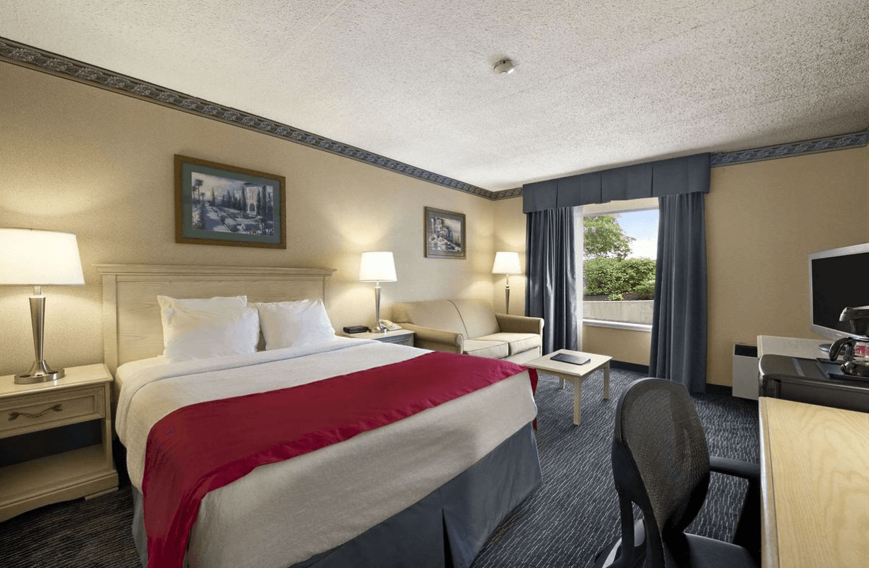 HOTEL MISPRICE: 3* Ramada by Wyndham in Trenton, Canada for only $13 CAD per night – includes breakfast