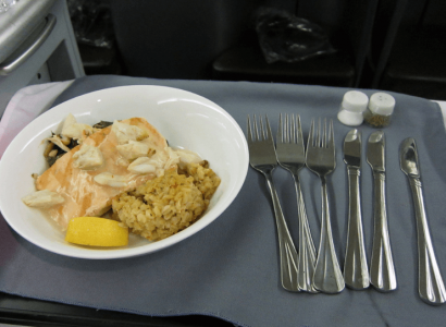 United Airlines releases cookbook so you can eat plane food at home | Secret Flying