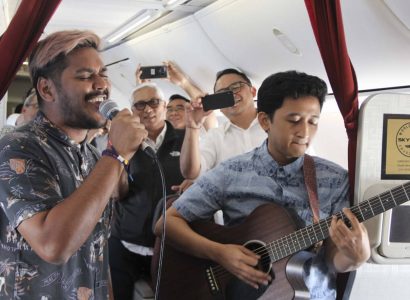 Garuda Indonesia brings live music to the skies | Secret Flying