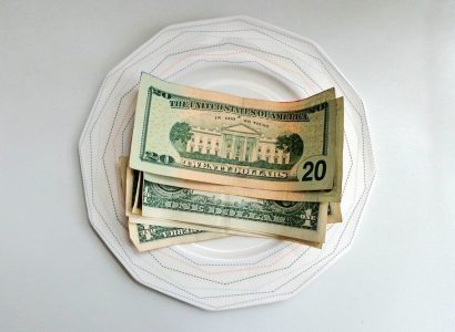 Frontier Airlines asks passengers to tip their flight attendants | Secret Flying