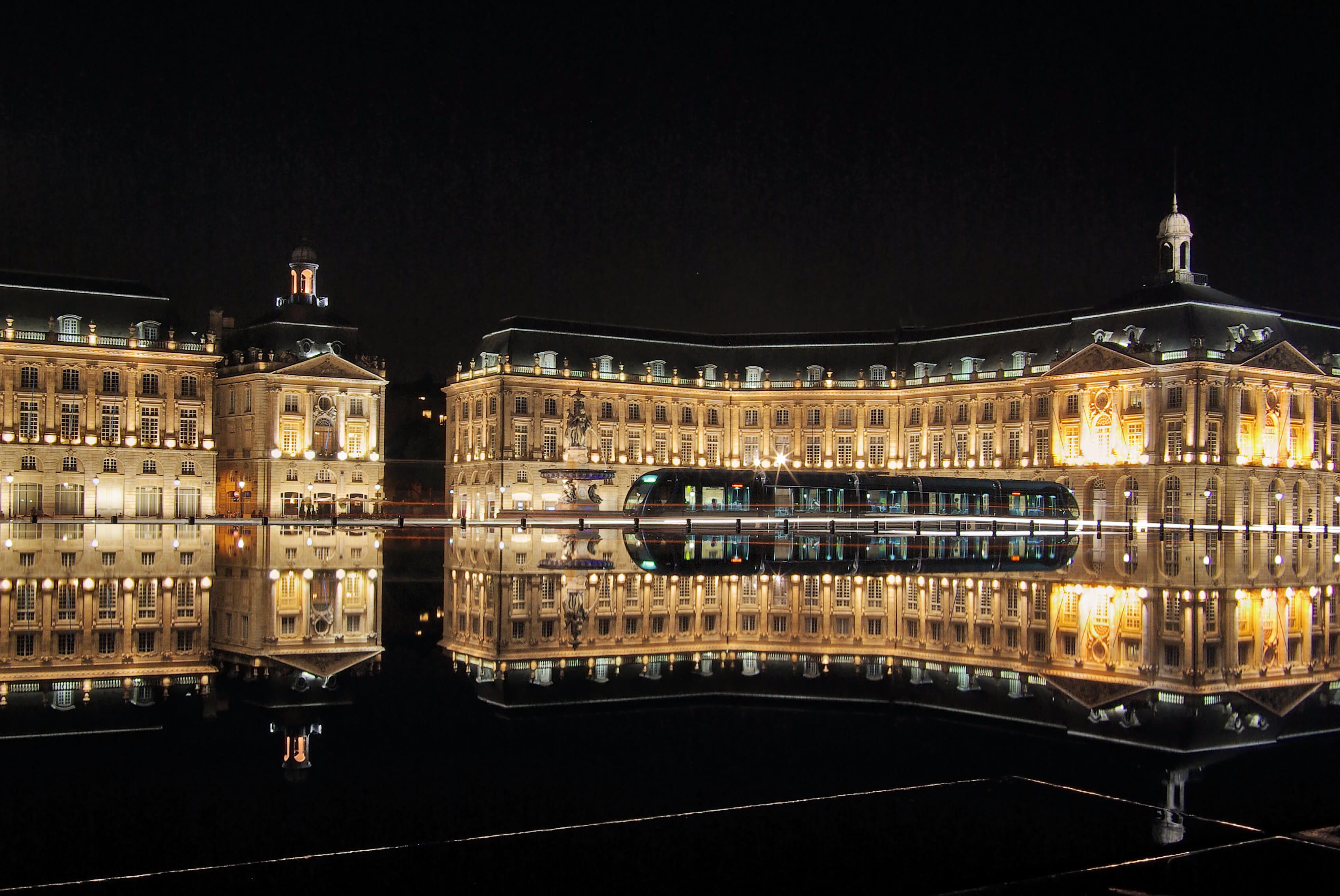 CRAZY HOT!! Nantes, France to Bordeaux (& vice versa) for only €1 roundtrip (min 2 pax)