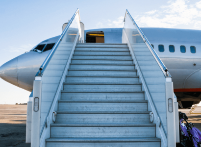 Russian airline apologises after flight attendant drops 5-month-old baby down the stairs | Secret Flying