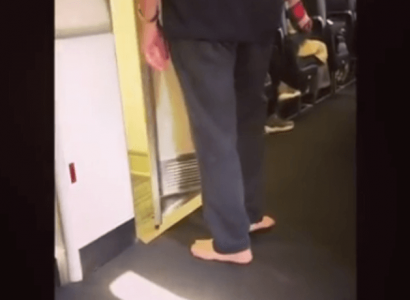 Video of man using plane toilet barefoot sparks online debate | Secret Flying