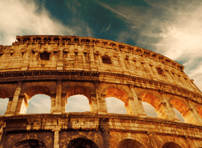 Israeli tourist detained for vandalising Colosseum in Rome | Secret Flying