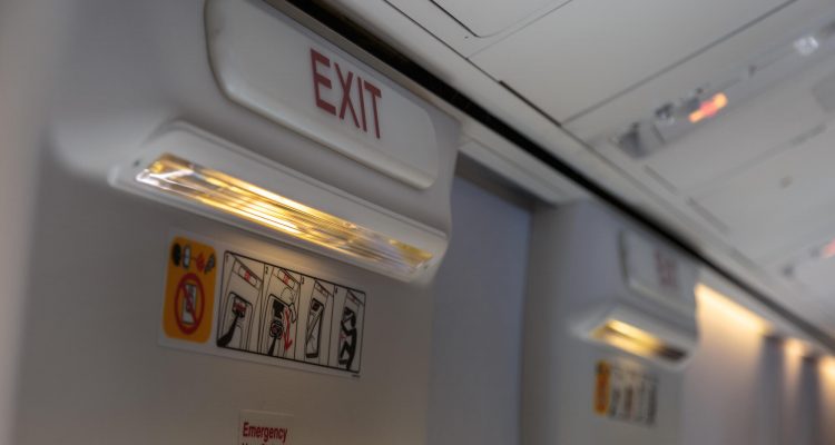 First-time flyer in China opens emergency exit because he didn’t want to wait | Secret Flying