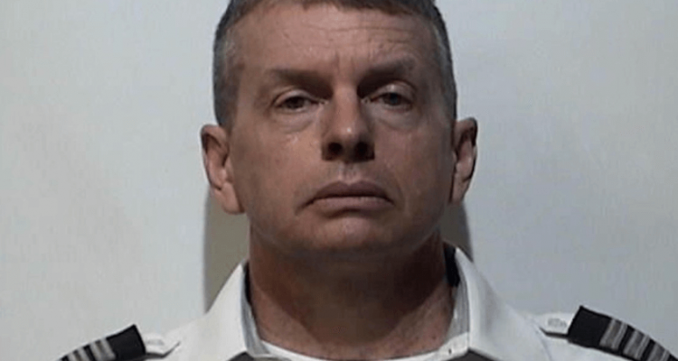 American Airlines pilot arrested at airport and charged for triple murder in Kentucky | Secret Flying American Airlines pilot arrested at airport and charged for triple murder in Kentucky | Secret Flying