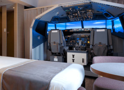 Japanese airport hotel puts lifesize flight simulator in room | Secret Flying