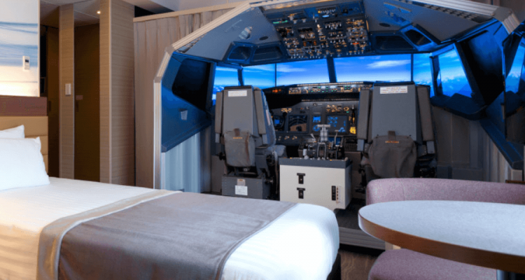 Japanese airport hotel puts lifesize flight simulator in room | Secret Flying