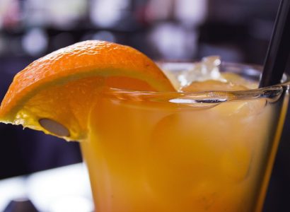 Delta Air Lines to offer free cocktails to economy class passengers | Secret Flying