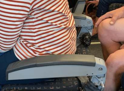 Outrage as easyJet passenger is pictured sitting on backless seat | Secret Flying
