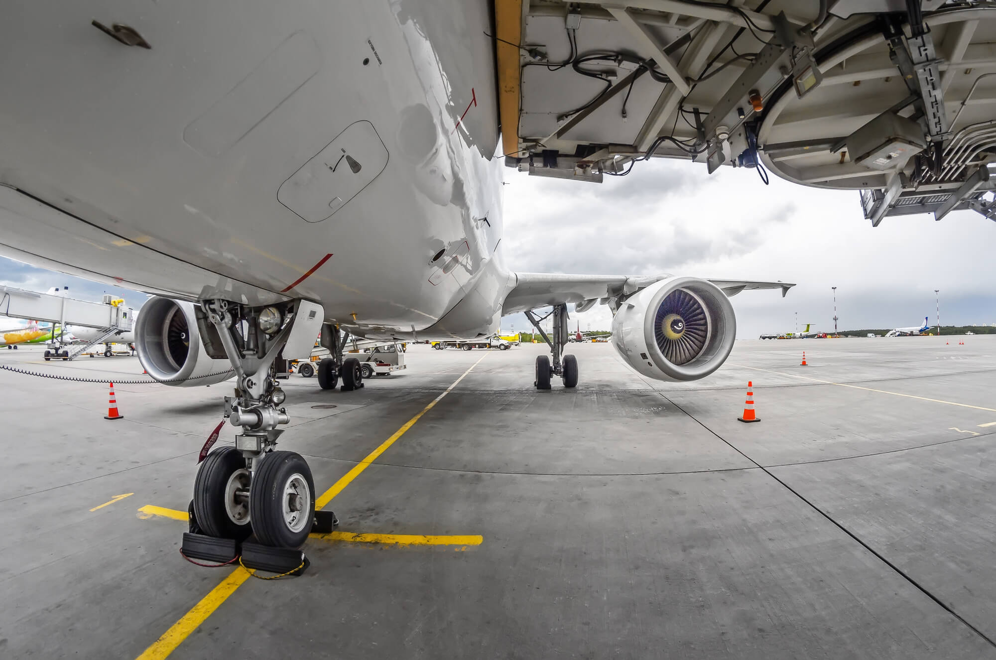 American Airlines mechanic charged with sabotaging plane to get overtime